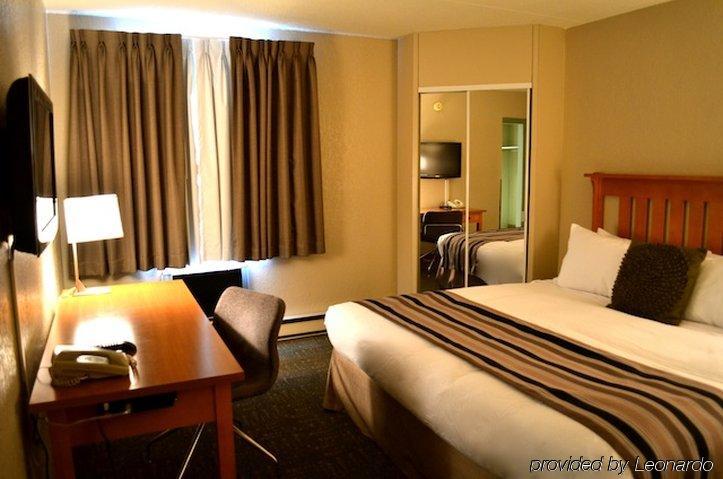 Heritage Inn Hotel & Convention Centre - Saskatoon Oda fotoğraf