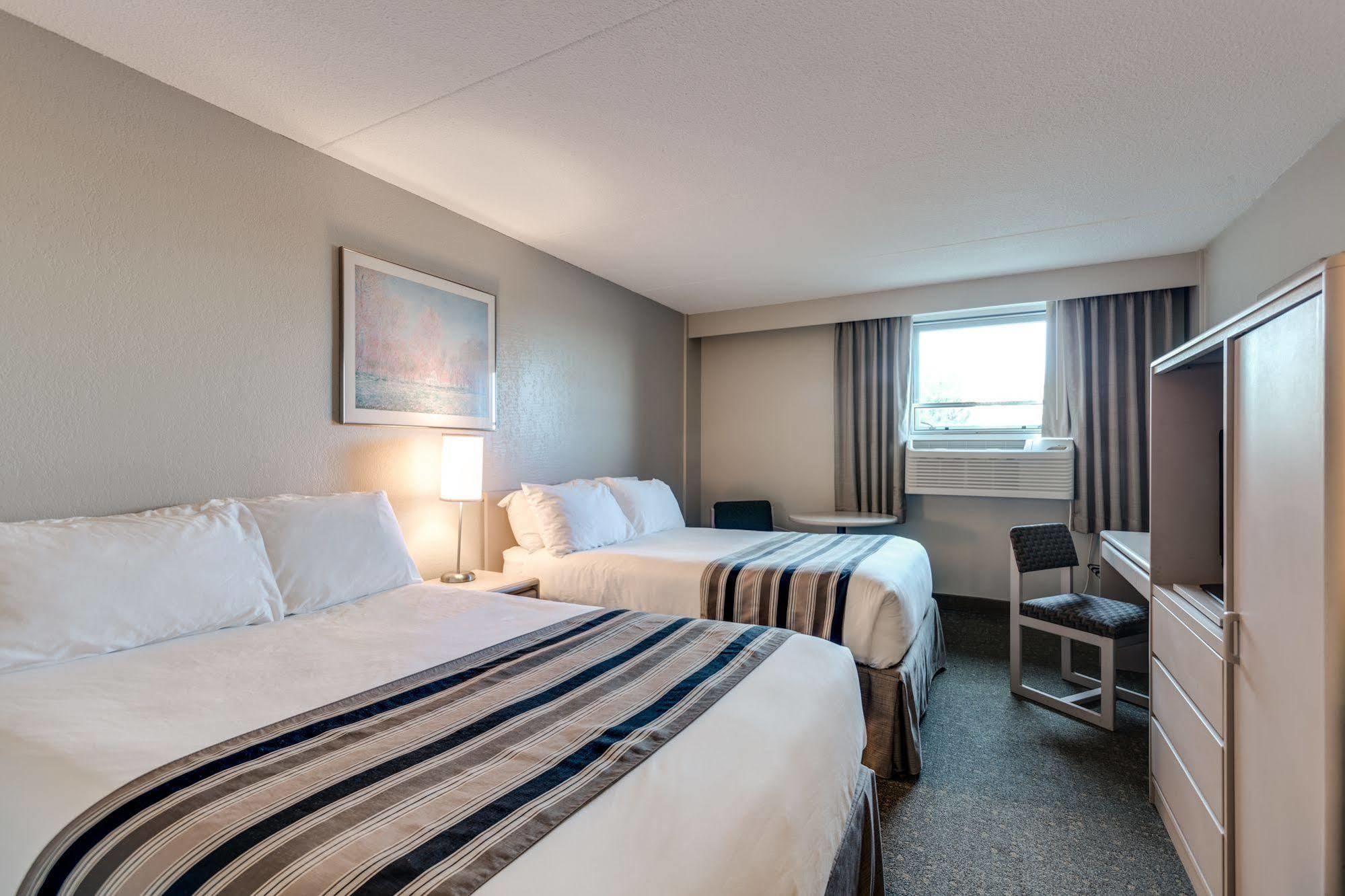 Heritage Inn Hotel & Convention Centre - Saskatoon Dış mekan fotoğraf